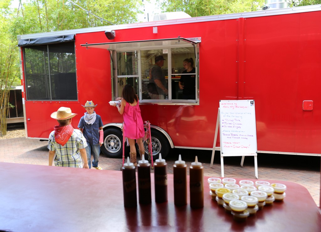 2014-08-03-Kevlar-5-Birthday-Hoedown-NOVA-535-43