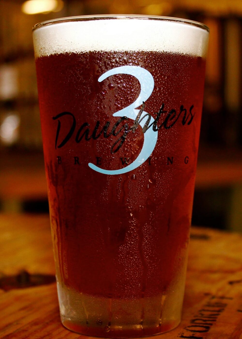 downtown-stpete-3-daughters-brewing-pint