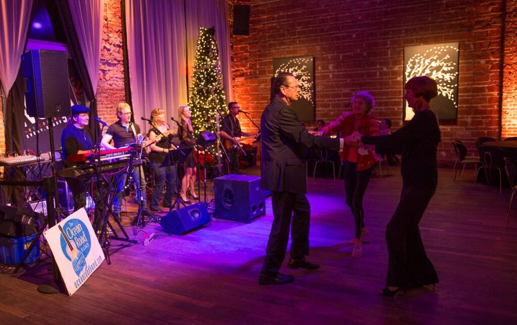 2014-12-26-LaBudde-Harvey-Burns-Holiday-Party-at-NOVA-535-Downtown-StPete-8