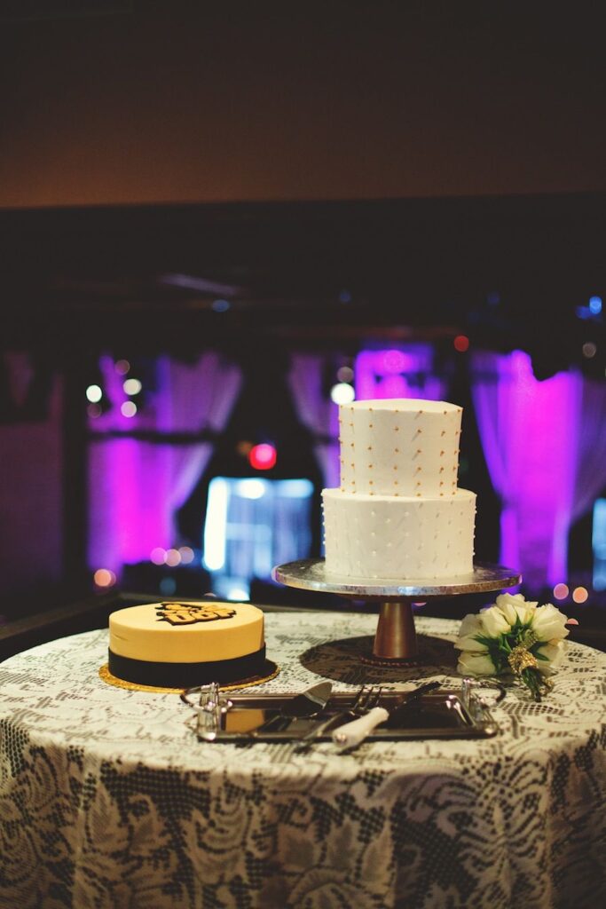 White Wedding Cake | Nova 535