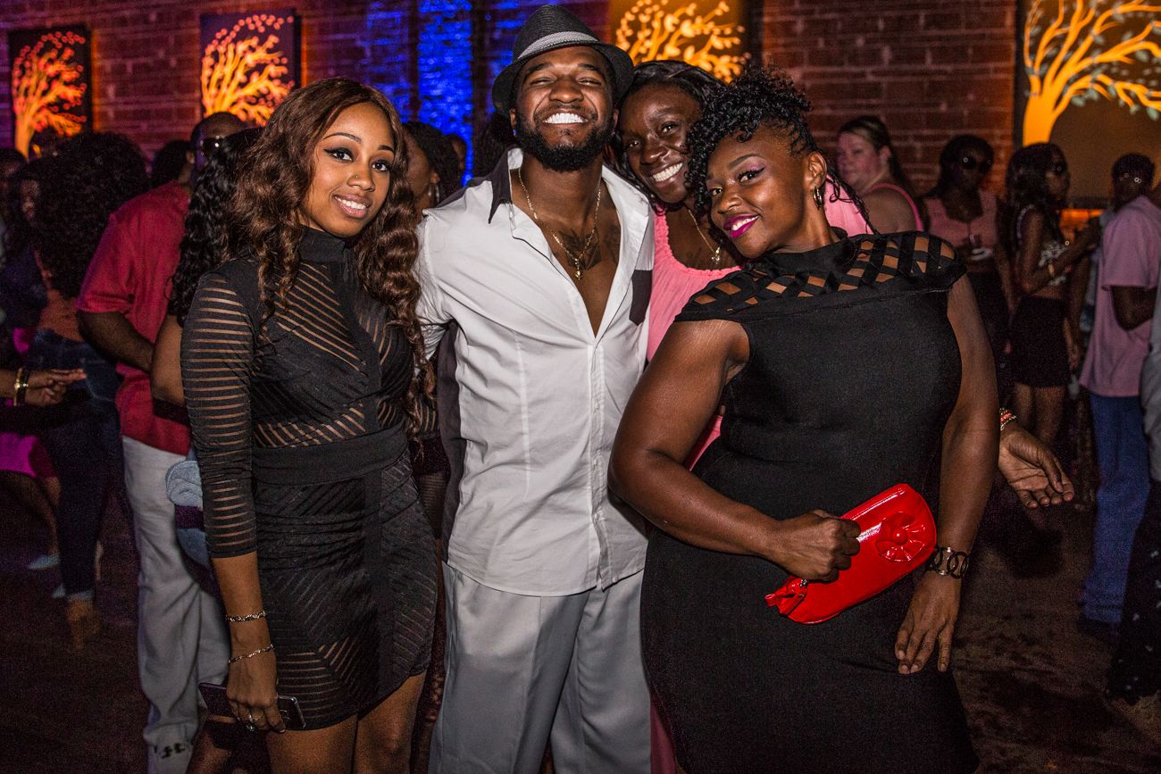 2016-10-07-first-friday-at-nova-535-22