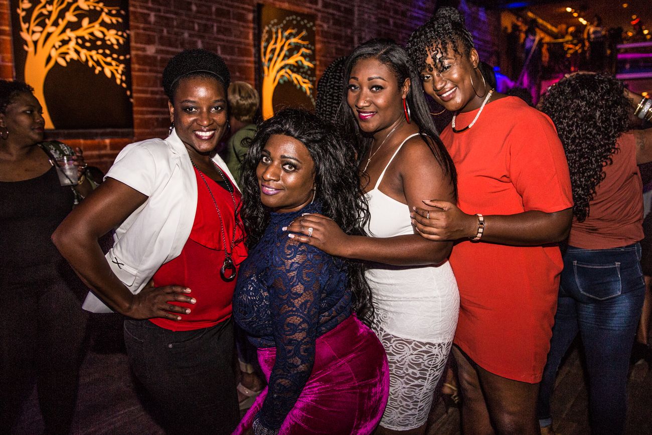 2016-10-07-first-friday-at-nova-535-24