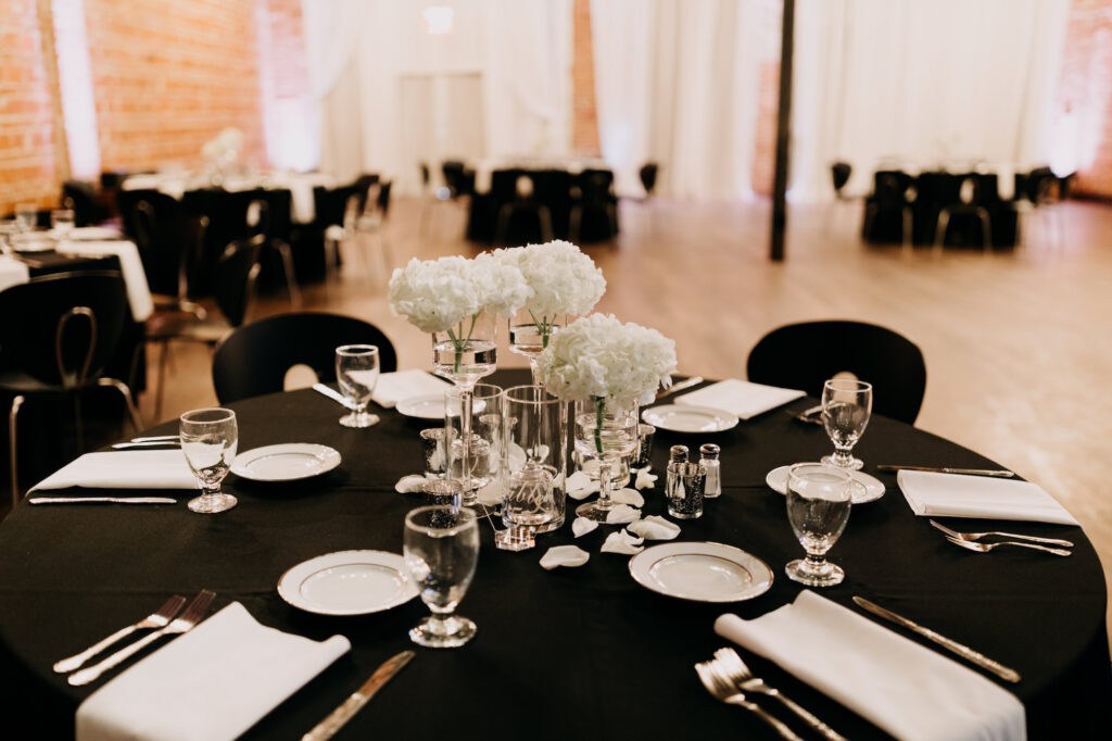 Timeless Black and White Wedding Reception Tablescape Inspiration | Tampa Bay Photographer Amber McWhorter Photography